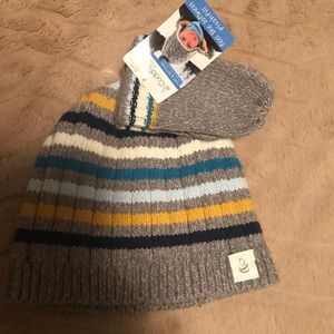 Cuddl dud hat and mitten set